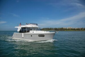 Beneteau Swift Trawler 30 in Sarasota FL