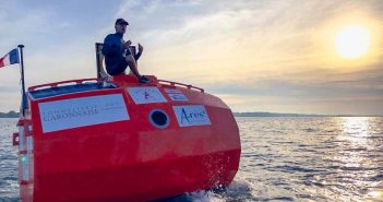 French Adventurer Crosses Atlantic in a Barrel. Reaches Caribbean After 122 Days