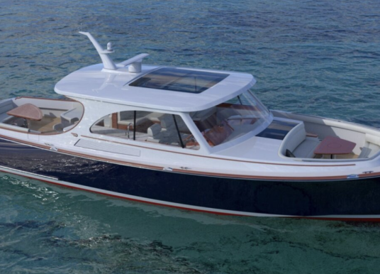 At PBIBS, Hinckley Introduces New Picnic Boat 45