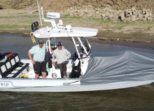 Co-Captains Set New Grear Loop Record of 11 Days, 21 Hours
